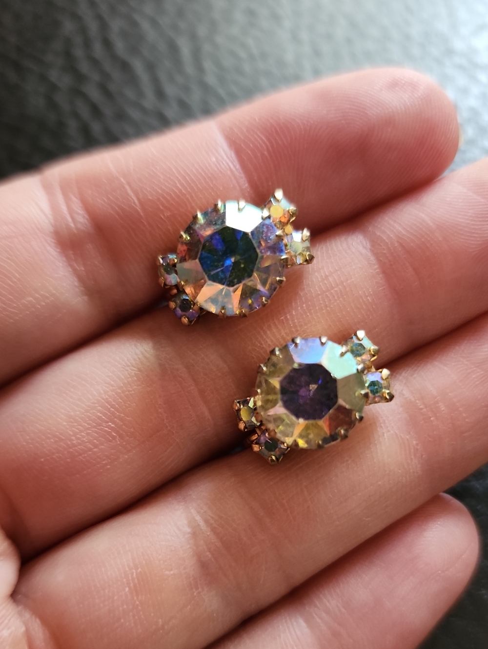 VTG Aurora Crystal Stud Earrings - Iridescent Gold Setting
